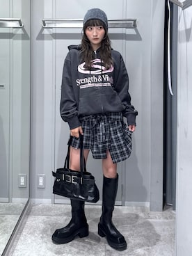 犬童南実さんのコーディネート