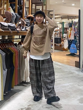 「アイテム（キャスケット）」を使った、いくみさん（レディース・155cm）の秋コーディネート