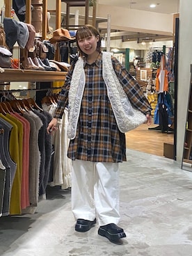 「アイテム（ドレスシューズ）」を使った、いくみさん（レディース・155cm・20代）の秋コーディネート