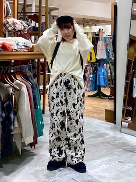 「アイテム（モカシン/デッキシューズ）」を使った、いくみさん（レディース・155cm・20代）の秋コーディネート