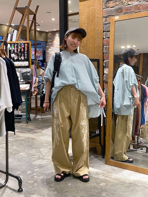 最終お値下げ ニコアンド✨メイクスタッフ2024 切り替えダッフル