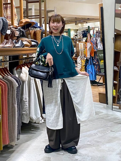 クロシェコンビプルオーバー Lサイズ ニコアンド オートミール p*︎様 ニコアンド クロシェコンビプルオーバー オートミール M