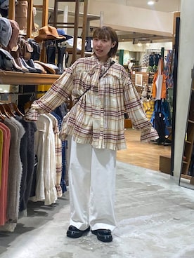 「アイテム（ドレスシューズ）」を使った、いくみさん（レディース・155cm）の秋コーディネート