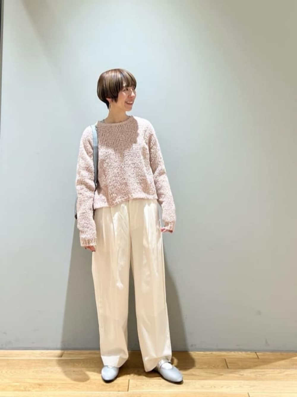 「カーディガン、トレンド、リラックス、フェミニン、トラベル、ニット、骨格ウェーブ、別注、春服、春コーデ、旅行、green label relaxing、カジュアル、春色、春めき満開コーデ」｜「green label relaxingのフリンジ 2WAY ニット カーディガン ―ウォッシャブル―（カーディガン/ボレロ、ピンク系）」を使った、藤田（fujita）さん（レディース・157cm）の春コーディネートの1枚目の写真