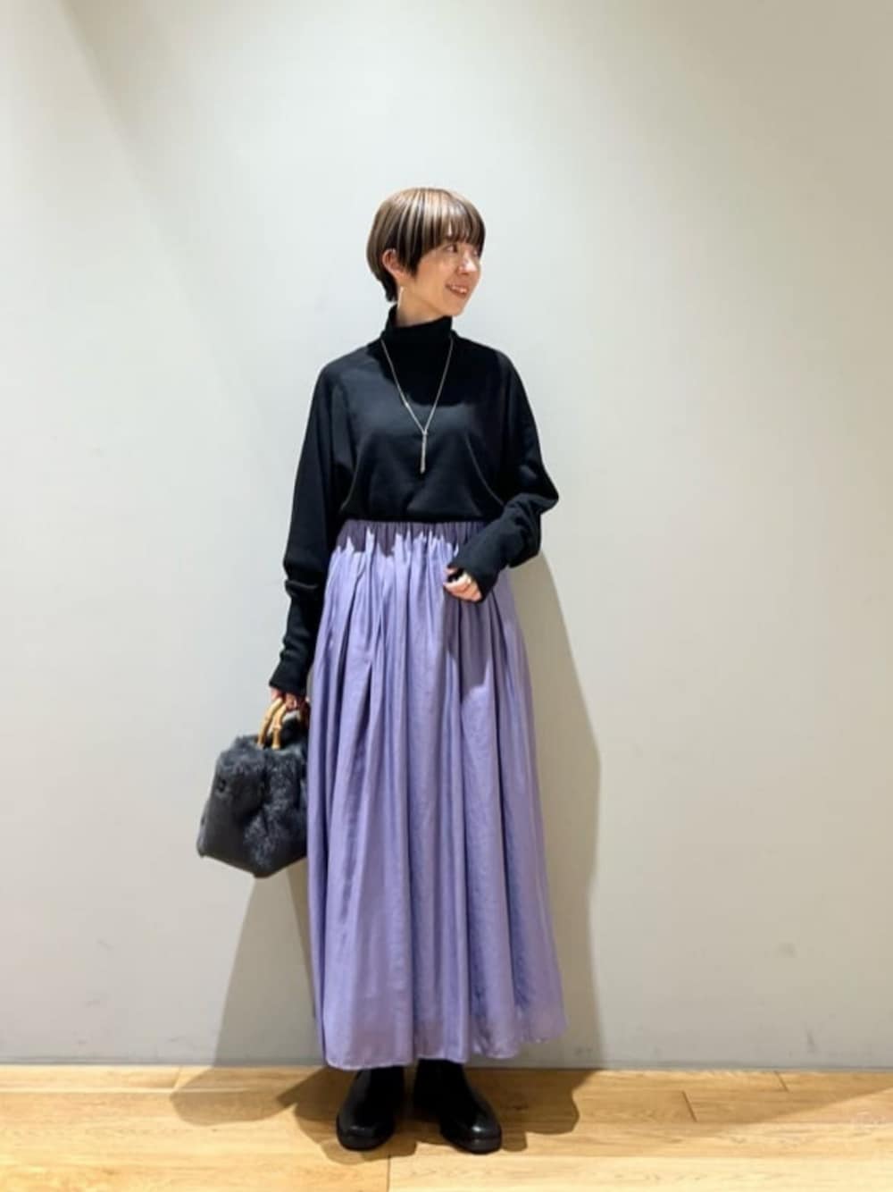 「トレンド、フェミニン、ビジネス、骨格ウェーブ、秋服、秋コーデ、green label relaxing」｜「green label relaxingのスライド タイ ネックレス（ネックレス、シルバー系）」を使った、藤田（fujita）さん（レディース・157cm）の秋コーディネートの1枚目の写真