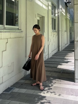 Whim Gazette リネンノースリVネックコンビネゾン Whim Gazette（ウィムガゼット）の「リネンノースリVネック