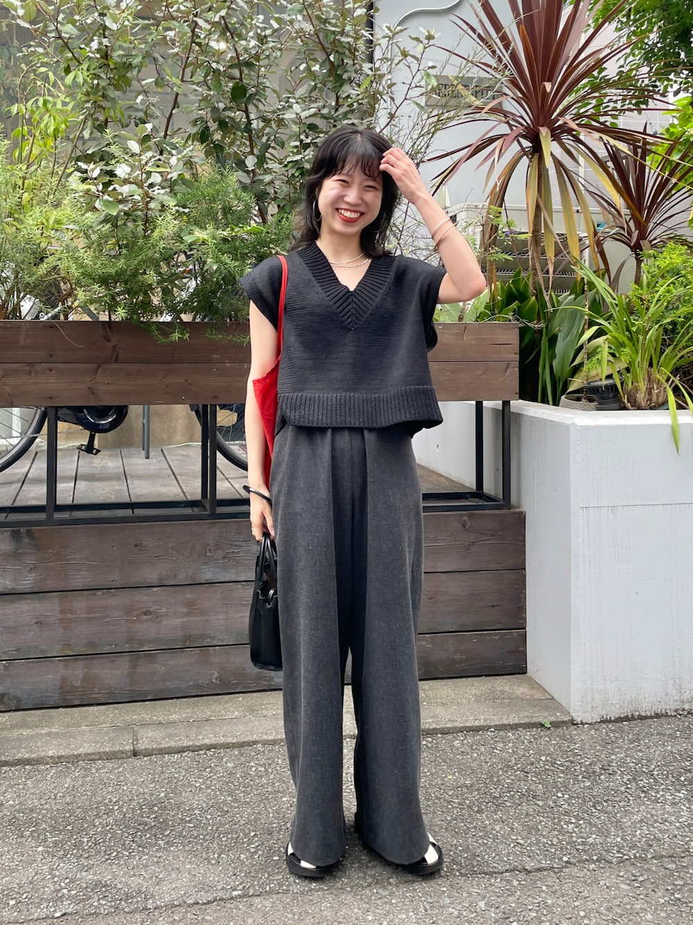 Omekashi（オメカシ）の「テープヤーンニットベスト（ニット