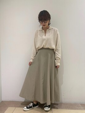 「CONVERSE TOKYO（コンバーストウキョウ）のスキッパーポロニット（ニット/セーター、ホワイト系）」を使った、MIOさん（レディース・157cm）の秋コーディネート