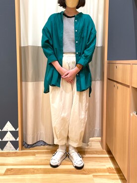 「Samansa Mos2（サマンサ モスモス）のビックシルエットバンドカラーシャツ（シャツ/ブラウス）」を使った、takechan0409さん（レディース・167cm）の春コーディネート