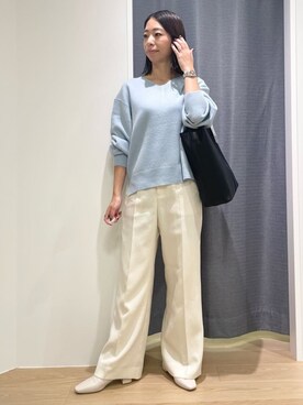 「INDIVI（インディヴィ）の【褒められパンツ/ウール調素材】ラメ混ワイドパンツ（その他パンツ、ホワイト系）」を使った、Mikoさん（レディース・157cm）の秋コーディネート