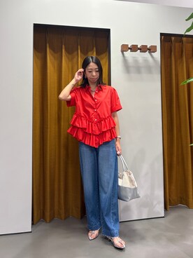 「GALLEST（ギャレスト）のティアードフリルヘムシャツ（シャツ/ブラウス、レッド系）」を使った、Mikoさん（レディース・157cm）の春コーディネート