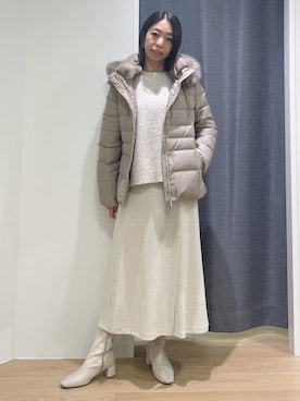 「INDIVI（インディヴィ）の【名品／撥水／抗菌防臭】ショート丈リサイクルダウンコート（ダウンジャケット/コート、ベージュ系）」を使った、Mikoさん（レディース・157cm）の冬コーディネート