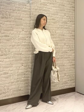 「GALLEST（ギャレスト）のComfy SET UP｜イージーストレートスラックス【セットアップ対応／通勤／カセット服】（その他パンツ、グレー系）」を使った、Mikoさん（レディース・157cm）の冬コーディネート