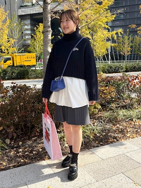 「アイテム（ヘアアクセサリー）」を使った、Mihoさん（レディース・160cm）の秋コーディネート