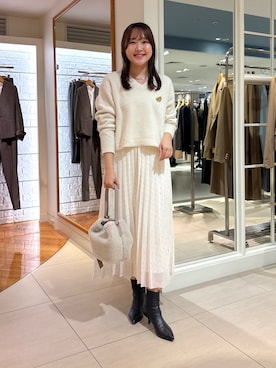 「アイテム（バレッタ/ヘアクリップ）」を使った、Mihoさん（レディース・160cm）の冬コーディネート