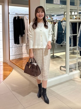 「アイテム（バレッタ/ヘアクリップ）」を使った、Mihoさん（レディース・159cm）の秋コーディネート