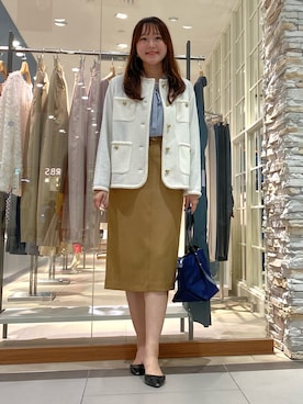 「お仕事スタイル」｜「アイテム（ノーカラージャケット）」を使った、Mihoさん（レディース・159cm）の秋コーディネート