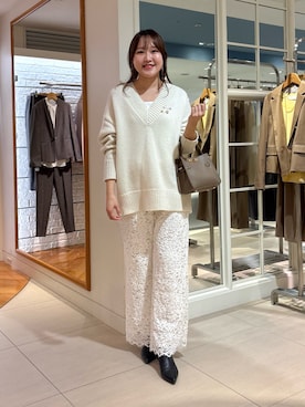 「アイテム（ブローチ/コサージュ）」を使った、Mihoさん（レディース・160cm）の冬コーディネート