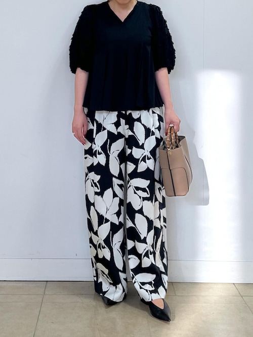 セール】DEVEAUXジオメトリックフラワーイージーワイドパンツ（その他