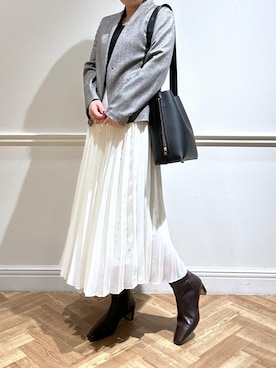 「アイテム（ノーカラージャケット）」を使った、sariさん（レディース・162cm・40代）の秋コーディネート