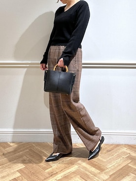 「アイテム（ハンドバッグ）」を使った、sariさん（レディース・162cm・40代）の秋コーディネート