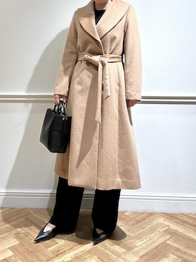 「アイテム（ステンカラーコート）」を使った、sariさん（レディース・162cm・40代）の秋コーディネート