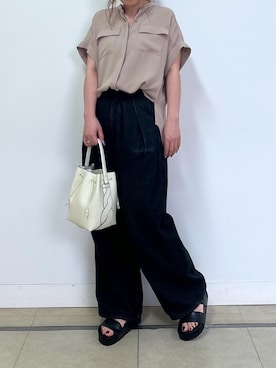 「アイテム（ショルダーバッグ）」を使った、sariさん（レディース・162cm・40代）の夏コーディネート