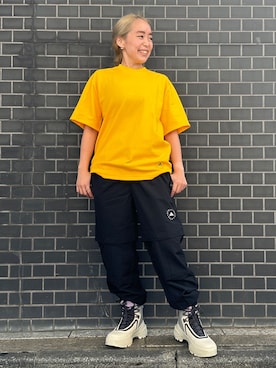 「adidas by Stella McCartney（アディダスバイステラマッカートニー）のアイテム（Tシャツ/カットソー）」を使った、ORさん（レディース・156cm）の秋コーディネート