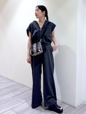 「アイテム（オールインワン・サロペット）」を使った、Fujimotoさん（レディース・155cm）の夏コーディネート