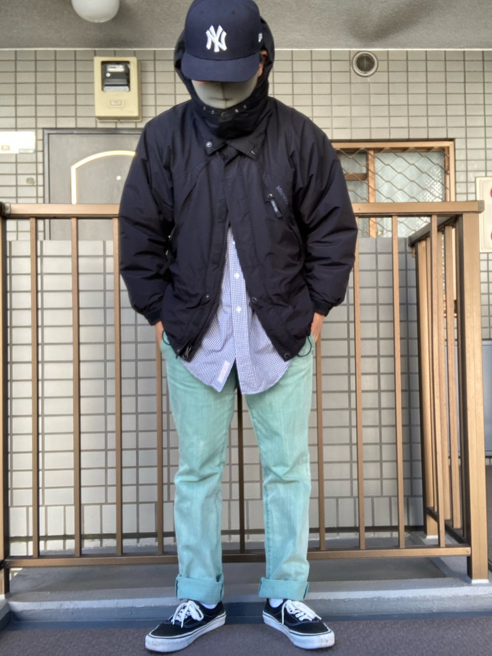 「クリーン、ギンガムチェック」｜「GAPのアイテム（デニムパンツ、グリーン系）」を使った、マーマレードさん（メンズ・168cm）の冬コーディネートの1枚目の写真
