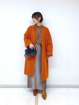 「アイテム（ノーカラーコート、オレンジ系）」を使った、miyabiさん（レディース・155cm）の秋コーディネート