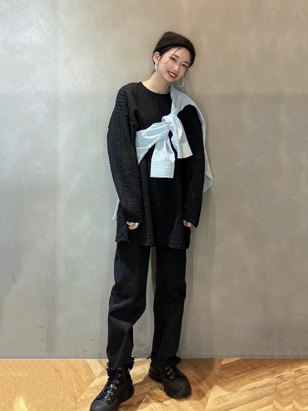 マルチストライプ2WAYスリーブシャツ/187339を使ったショップスタッフ