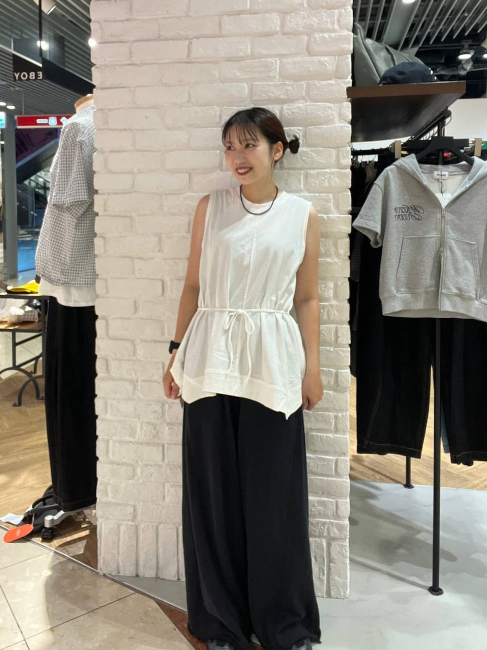 梅田ページ LIVE IN Page1～大阪曾根崎、生伴奏で歌える店