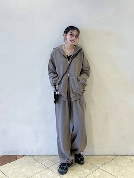 「アイテム（スマホグッズ）」を使った、tagochiさん（レディース・159cm）の秋コーディネート