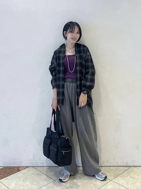 「PAGEBOY（ページボーイ）のオンブレチェックシャツ/チェックシャツ【2WAY仕様/シワになりにくい】（シャツ/ブラウス、ブラック系）」を使った、tagochiさん（レディース・159cm）の夏コーディネート