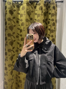 「PAGEBOY（ページボーイ）の〈接触冷感機能付き〉レザーライクフレアスカート（スカート、ブラック系）」を使った、tagochiさん（レディース・159cm）の秋コーディネート