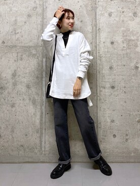 「PAGEBOY（ページボーイ）のラインスリーブシアータートル（Tシャツ/カットソー）」を使った、tagochiさん（レディース・159cm）の秋コーディネート