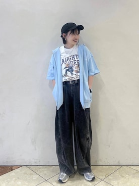 「PAGEBOY（ページボーイ）の＜まるでデニム見え！/紫外線カット/接触冷感＞マルデニコクーンパンツ（デニムパンツ、ブラック系）」を使った、tagochiさん（レディース・159cm）の春コーディネート