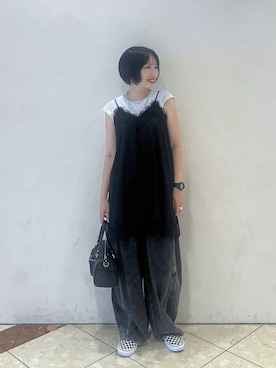 「PAGEBOY（ページボーイ）の【2WAY仕様】スタッズミニボストンバッグ（ショルダーバッグ、ブラック系）」を使った、tagochiさん（レディース・159cm）の夏コーディネート