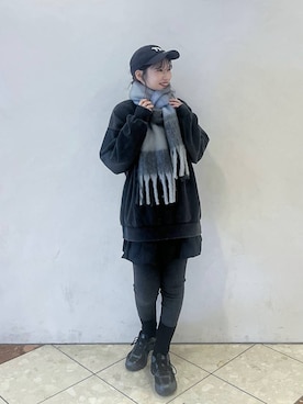 「おでかけ」｜「アイテム（スウェット）」を使った、tagochiさん（レディース・159cm）の秋コーディネート