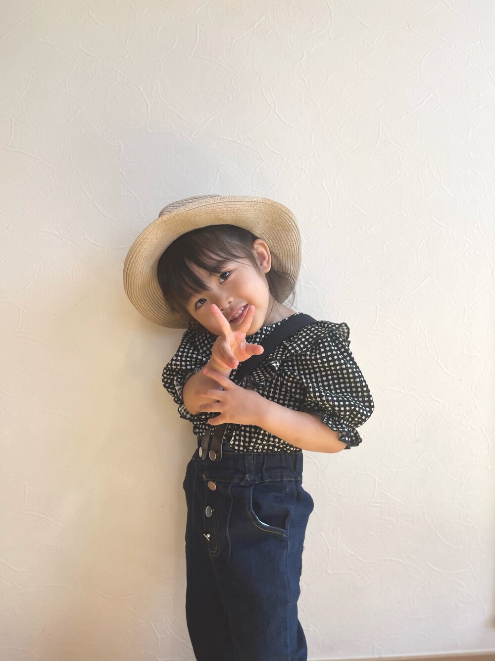「3歳、夏コーデ、むぎわら帽子、ワンショルダー、パフスリーブ、チェック」｜「MARLMARLのアイテム（ハット、ベージュ系）」を使った、☺︎︎☺︎︎yushi☺︎︎☺︎︎さん（キッズ・90cm）の春コーディネートの1枚目の写真