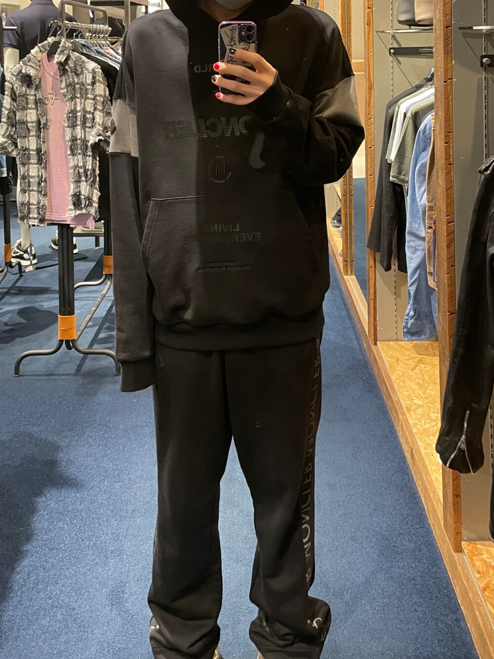 モンクレールバックパックリュックシャツパンツパーカーに合う モンクレールバックパックリュックシャツパンツパーカーに合う