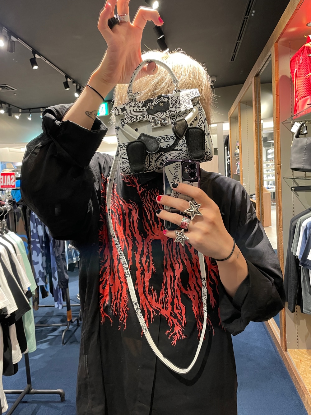 「ROYAL FLASH、READYMADE、JOHN LAWRENCE SULLIVAN、夏コーデ、シンプルコーデ、夏、シャツスタイル」｜「JOHN LAWRENCE SULLIVANのJOHN LAWRENCE SULLIVAN/ジョンローレンスサリバン/MAD MUD SHIRT（シャツ/ブラウス、ブラック系）」を使った、O.Hirotoさん（メンズ・175cm）の夏コーディネートの1枚目の写真
