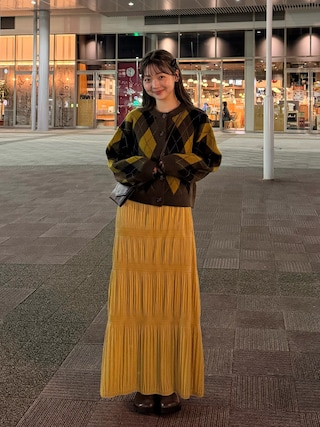 「REMOON(リムーン)のベロアプリーツスカート(スカート)」を使った、ゆづきさん(レディース・160cm)の秋コーディネート