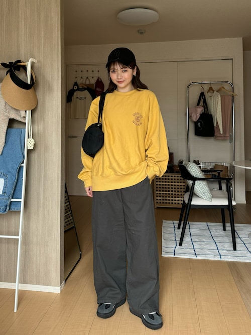 24.5 Onitsuka Tiger DELECITY 黒✖️黄　スニーカー Onitsuka Tiger（オニツカタイガー）の「DELECITY / デレシティ