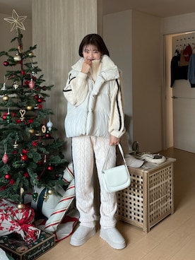 「DHOLIC（ディーホリック）のアイテム（ダウンベスト）」を使った、ゆづきさん（レディース・160cm）の冬コーディネート