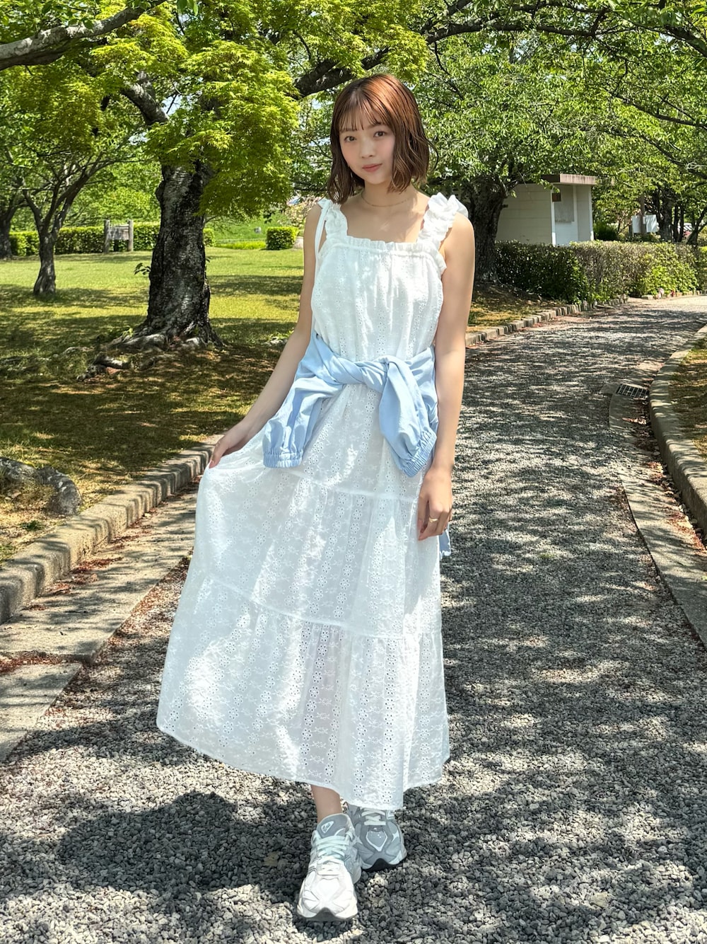 ゆづきさんの「コットンレースティアードワンピース（REMOON）」を使ったコーディネートの1枚目の写真