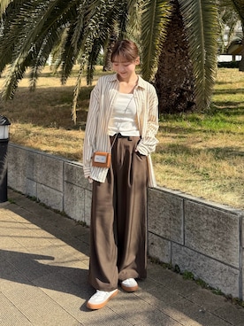 「アイテム（スラックス）」を使った、ゆづきさん（レディース・160cm）の秋コーディネート