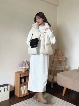 「DHOLIC（ディーホリック）のアイテム（ダウンベスト）」を使った、ゆづきさん（レディース・160cm）の冬コーディネート