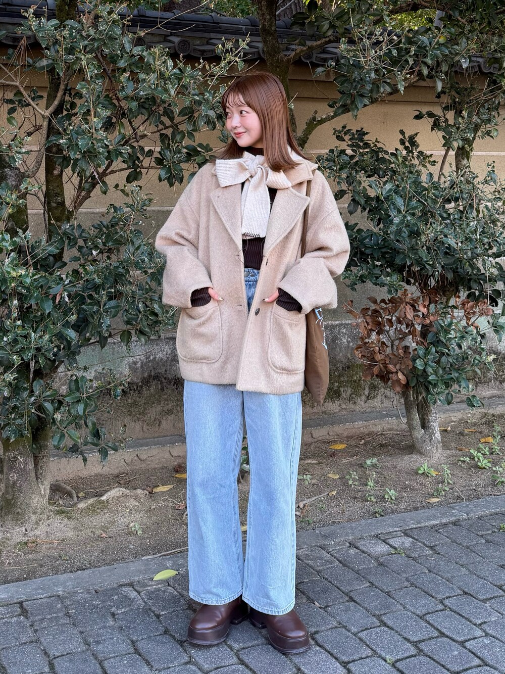 Kastaneのアイテムを使った「シャギーコート」の人気ファッション